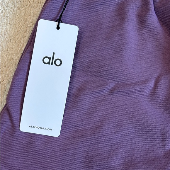 ALO Yoga Accolade Short-NWT!! - Picture 8 of 12